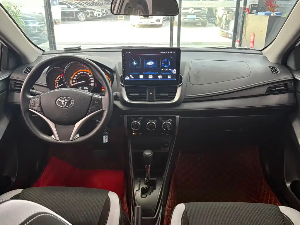 TOYOTA YARIS L ZHIXUAN