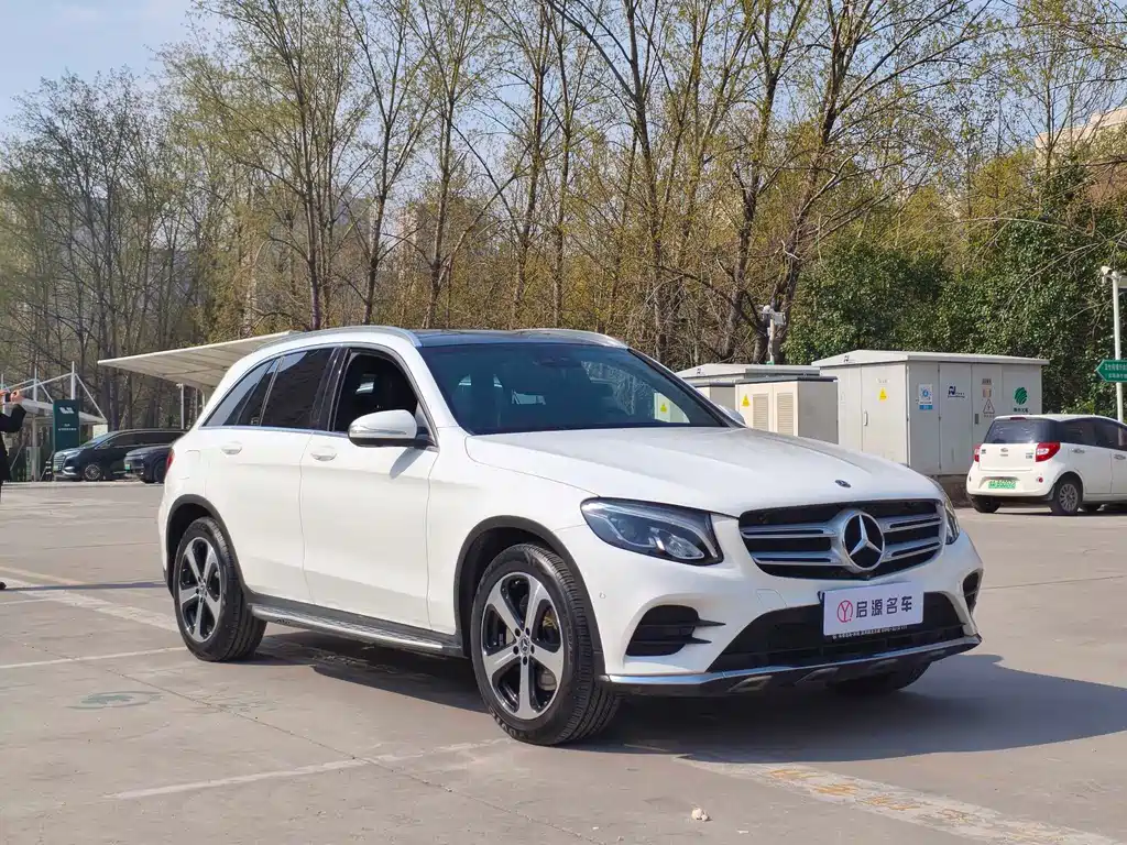 Mercedes-Benz GLC 2017 GLC 260 4MATIC Luxury
