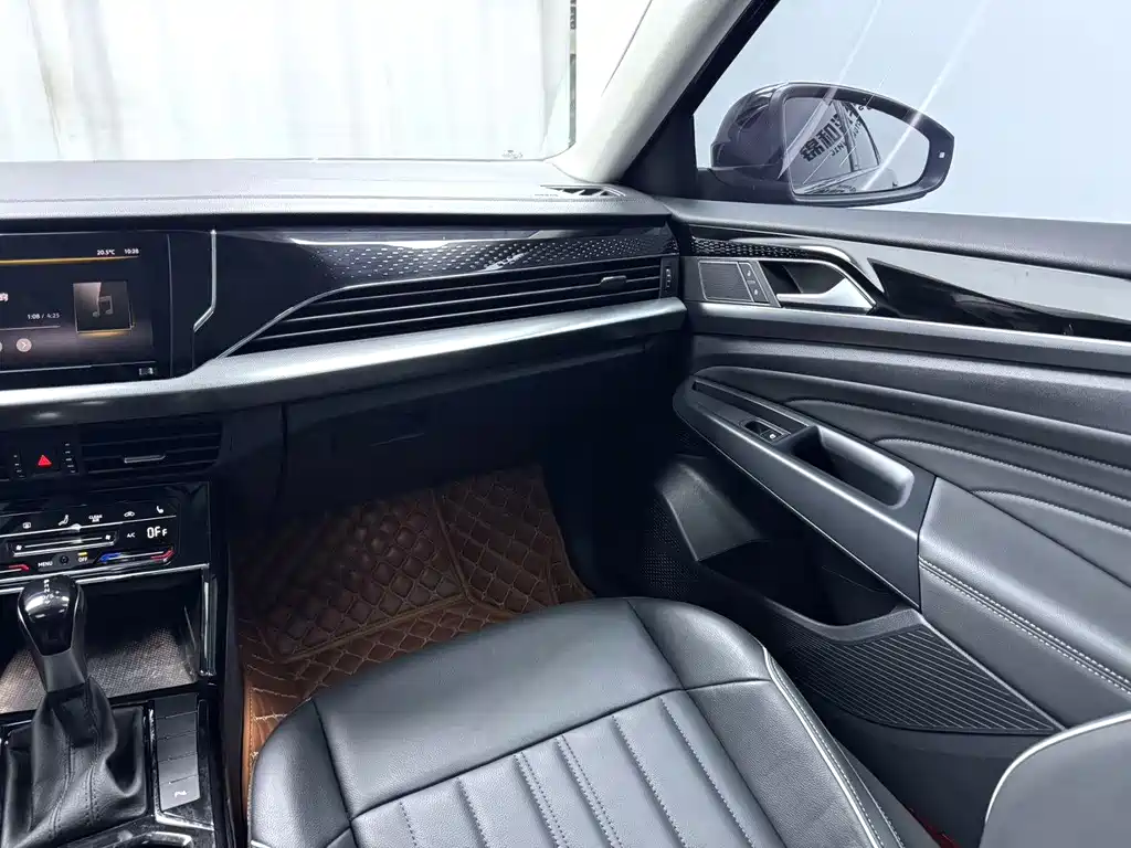 Volkswagen Passat 2023 330TSI Elite