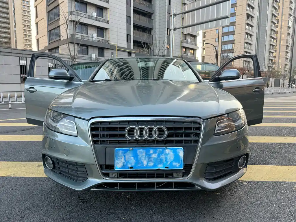 Audi A4L 2012