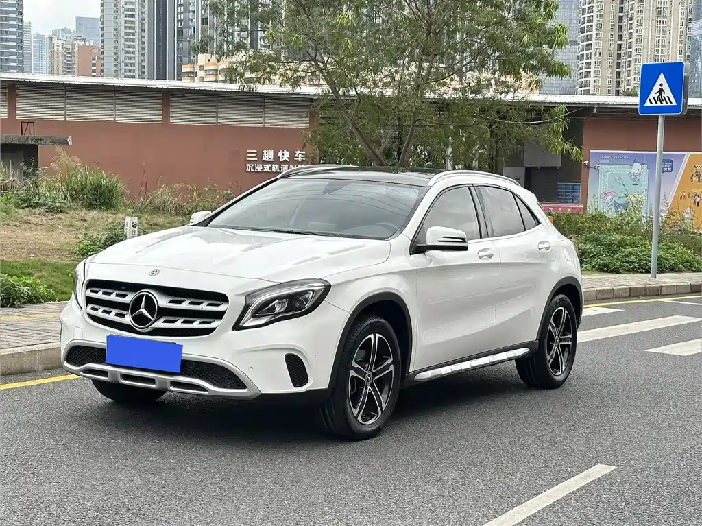 Mercedes-Benz GLA 2019