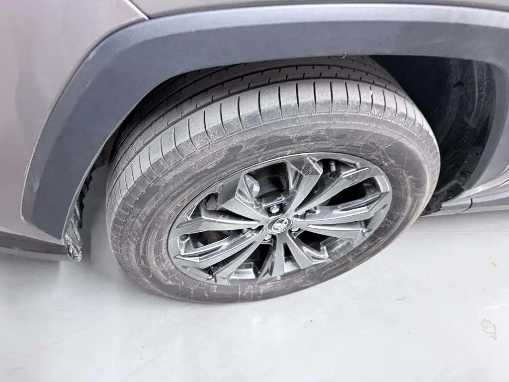 Toyota RAV4 2024 2.0L CVT Plus