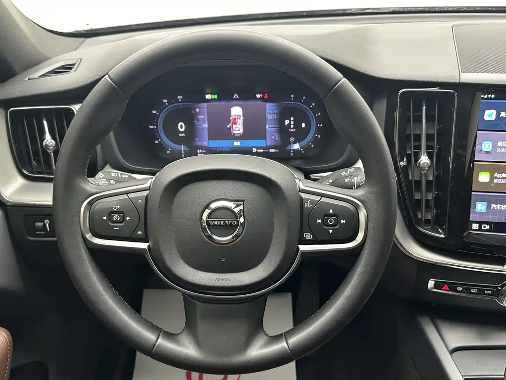 Volvo XC60 2022 B5 Sport