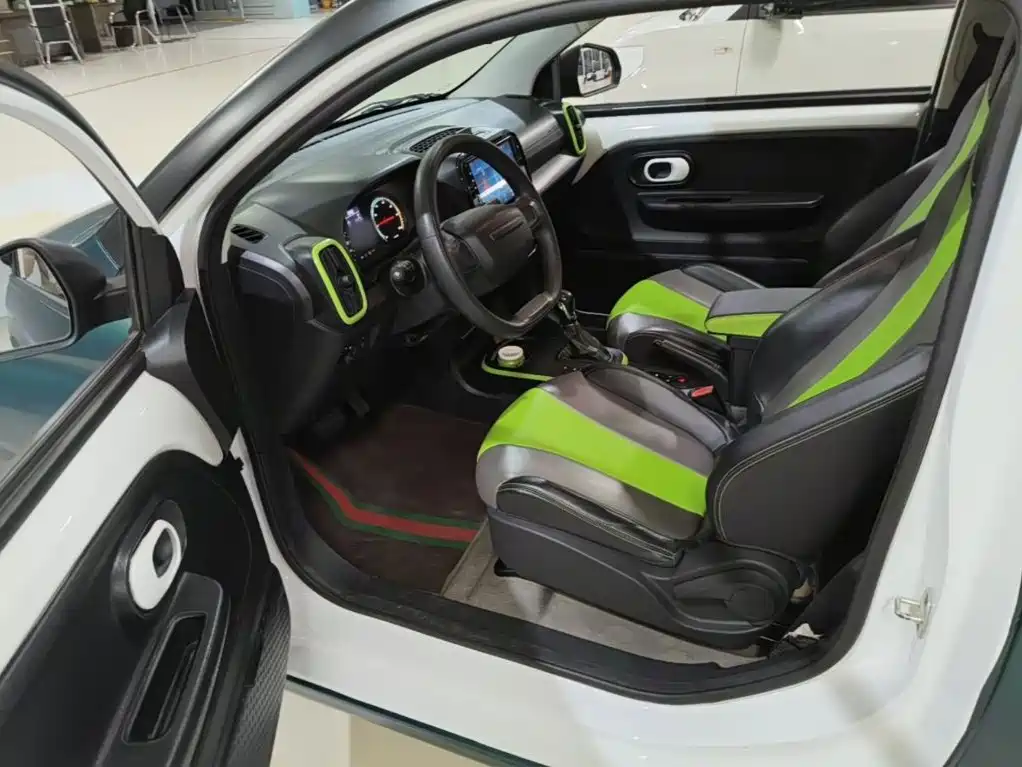 Roewe Clever — миниатюра 16