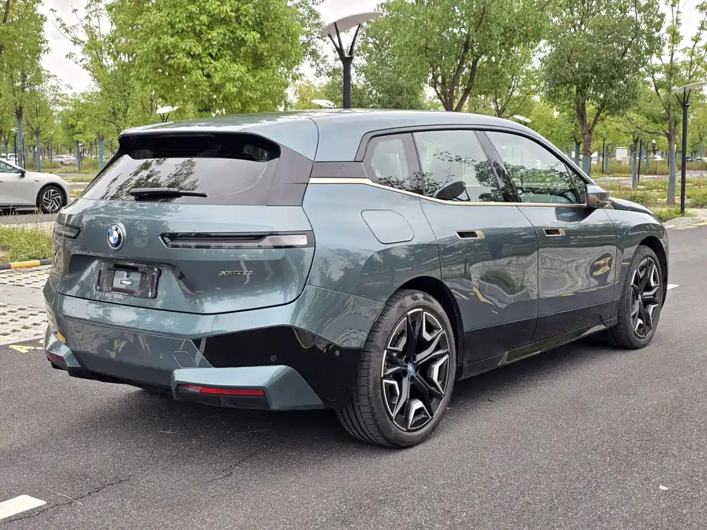 BMW iX — миниатюра 4