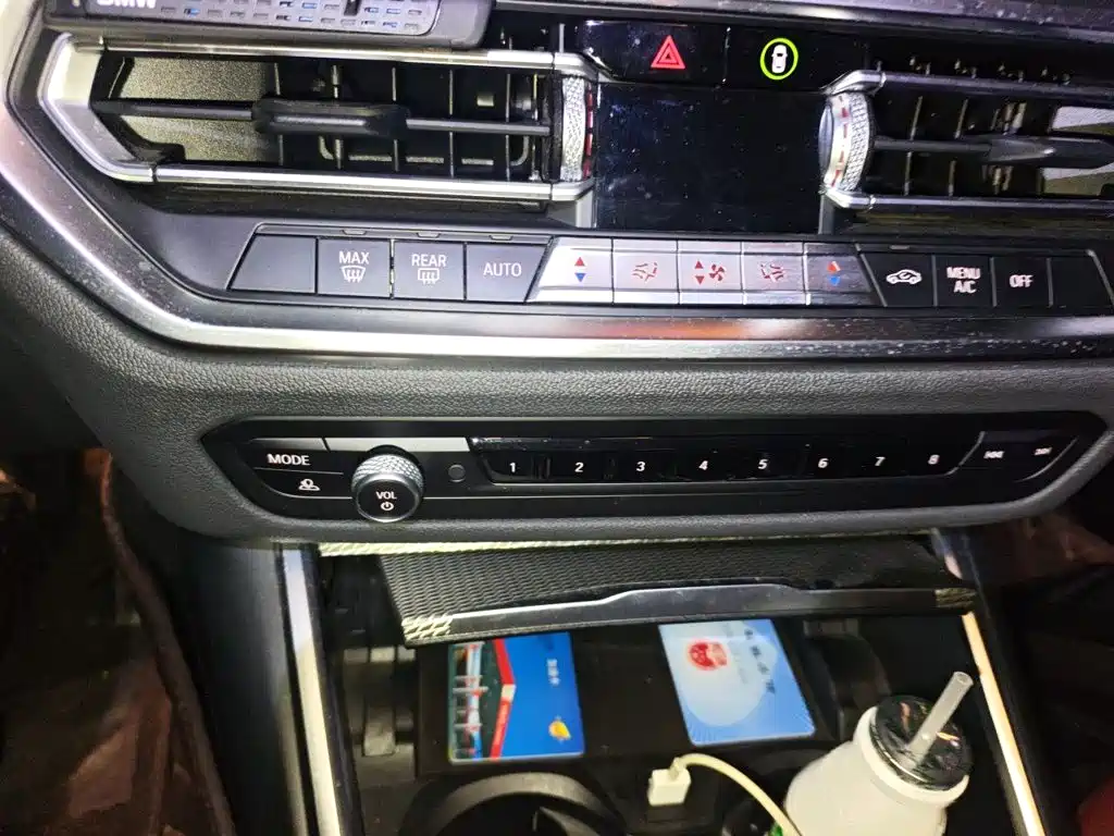 BMW 3 Series — миниатюра 14