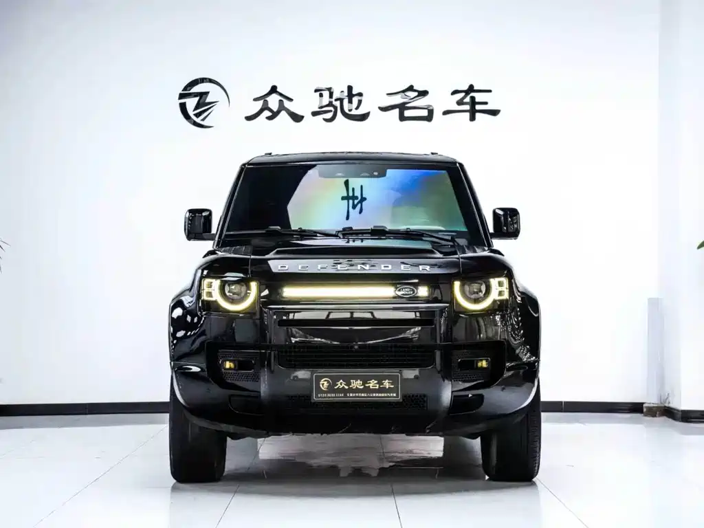 Land Rover Defender — миниатюра 2