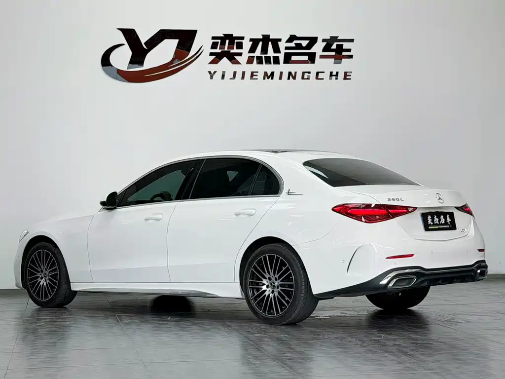 Mercedes-Benz C-Class — миниатюра 7
