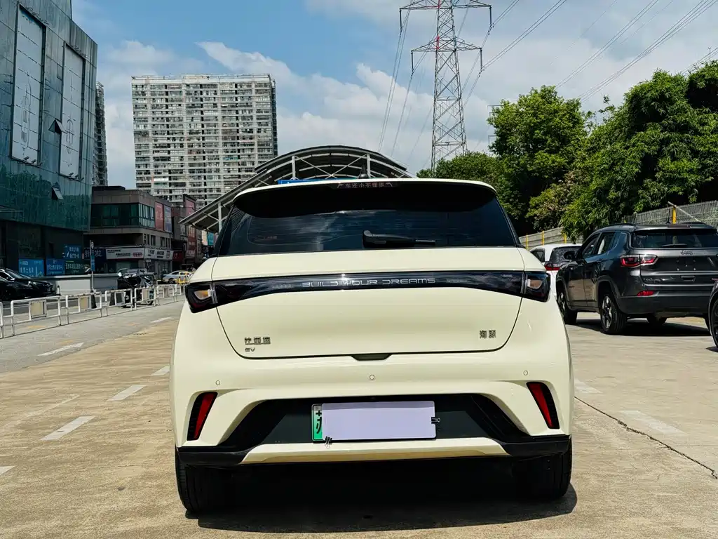 BYD Dolphin — миниатюра 14