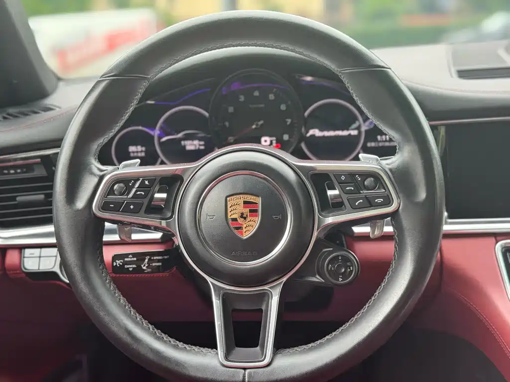 Porsche Panamera — миниатюра 10