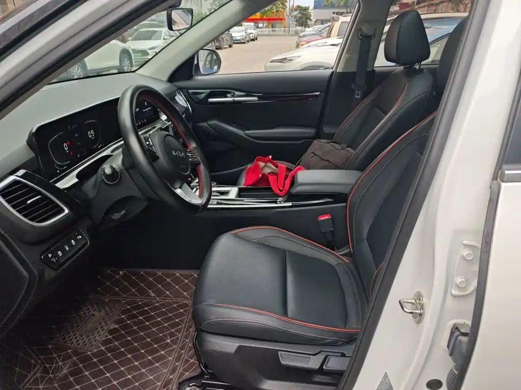 Kia Seltos — миниатюра 11