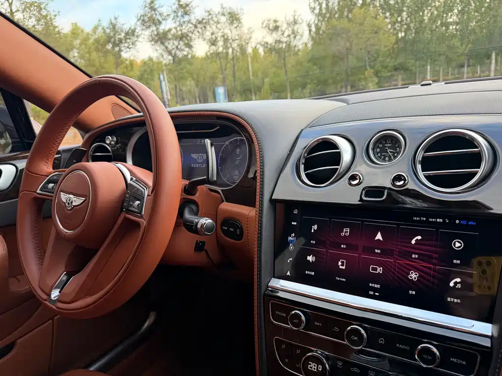 Bentley Flying Spur — миниатюра 35