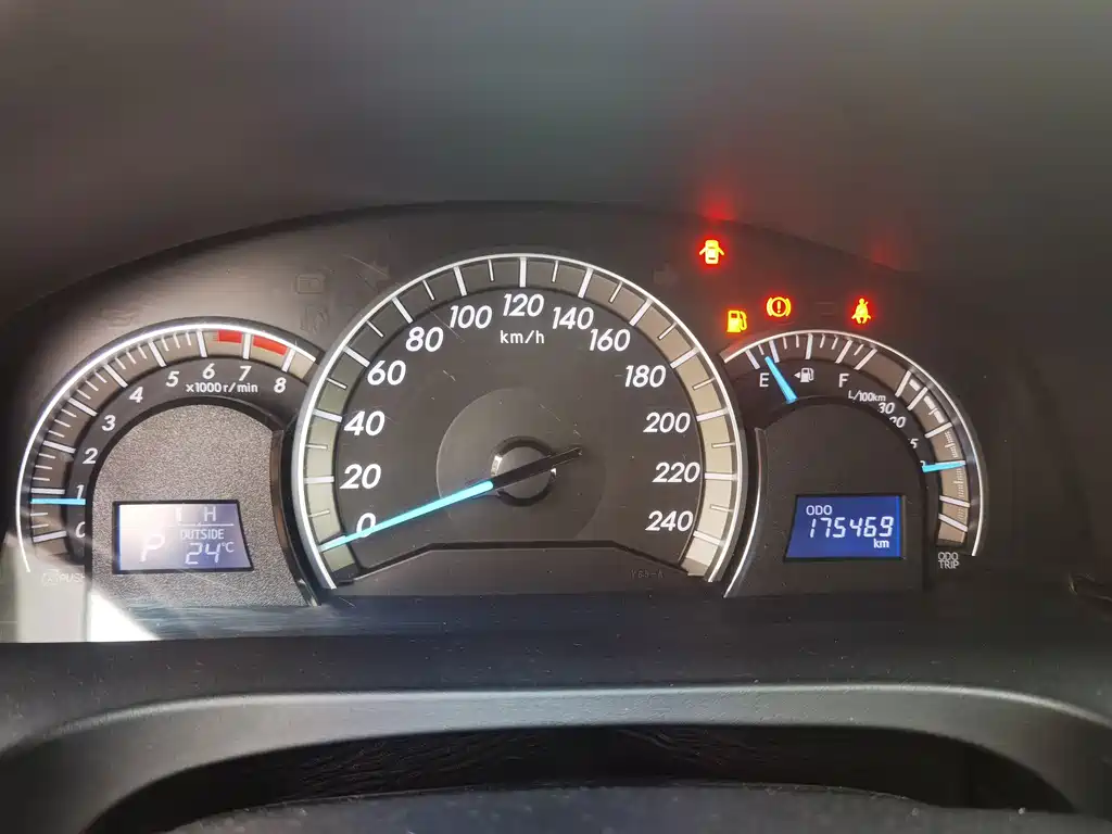 Toyota Camry — миниатюра 22