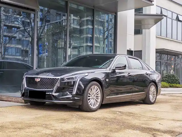 CADILLAC CT6