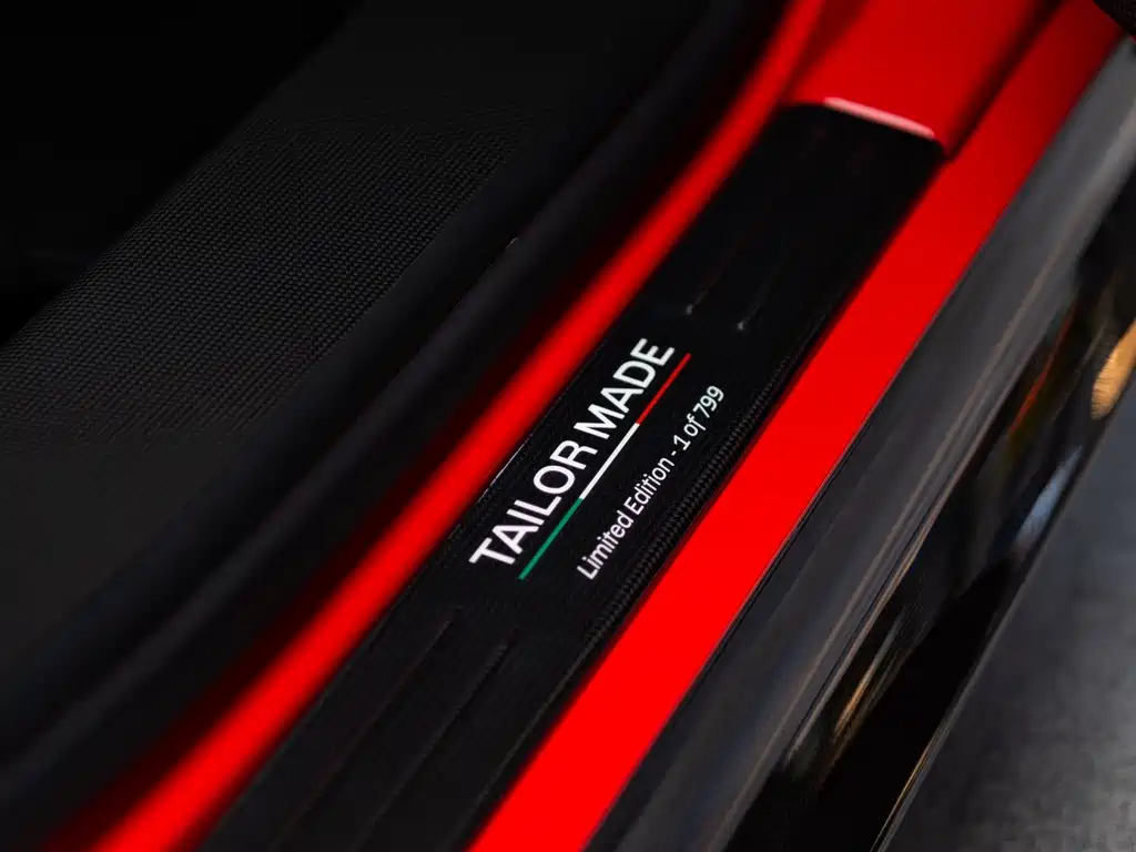 Ferrari SF90 — миниатюра 11
