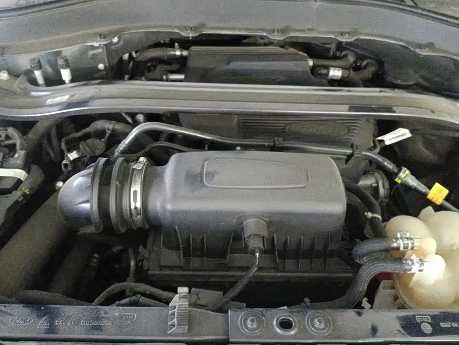 Ford Explorer — миниатюра 10