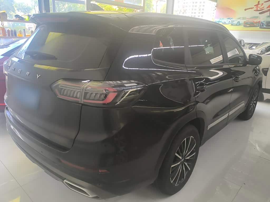 CHERY Tiggo 8 1.5 л 2025 г. Серебристо-серый, пробег 34800 км