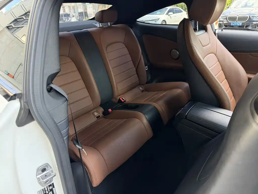 Mercedes-Benz C-Class (Import) — миниатюра 7