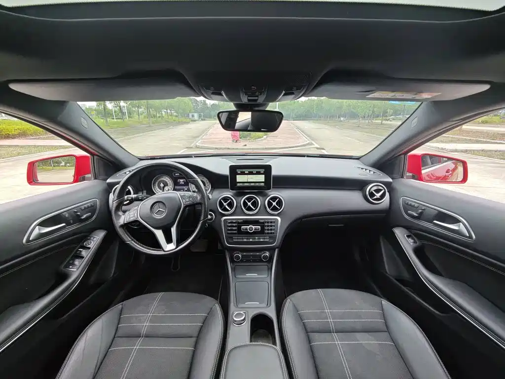 Mercedes-Benz A-Class (Import) — миниатюра 9