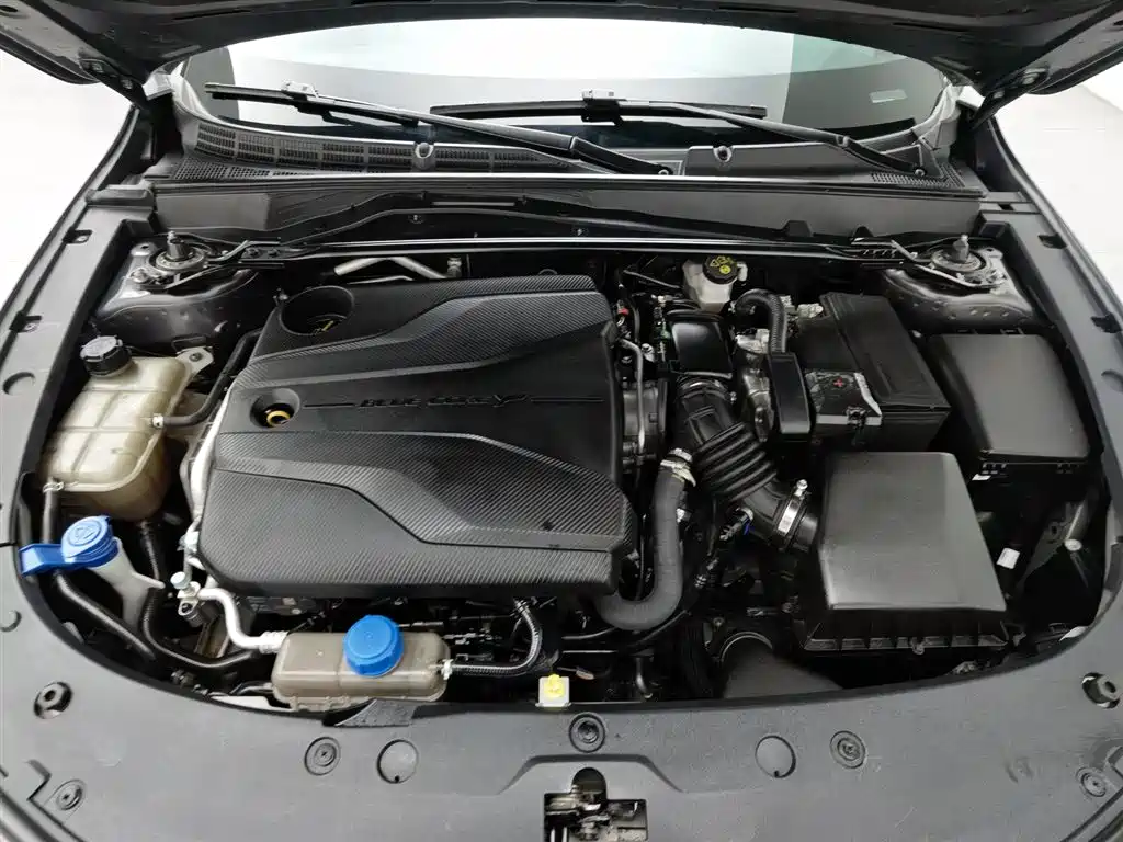 Changan UNI-V 2022 1.5T Luxury