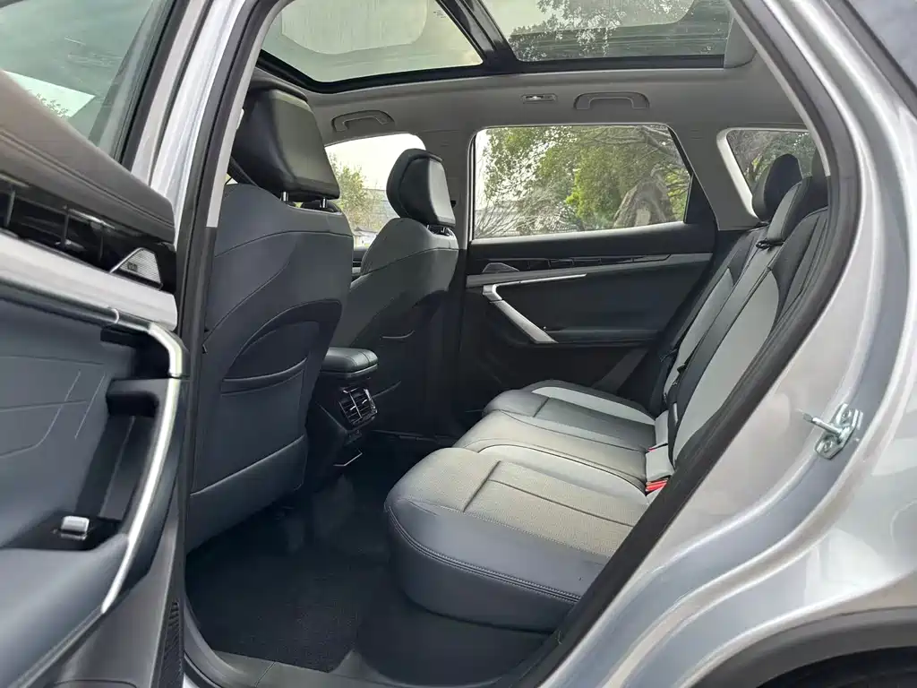 GEELY AUTOMOBILE BOYUE L