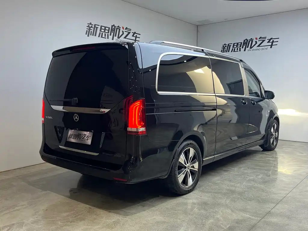 MERCEDES-BENZ V CLASS