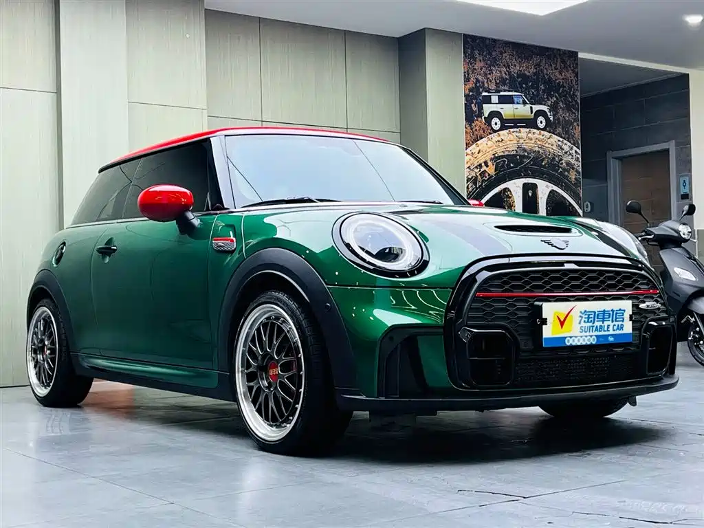 MINI JCW