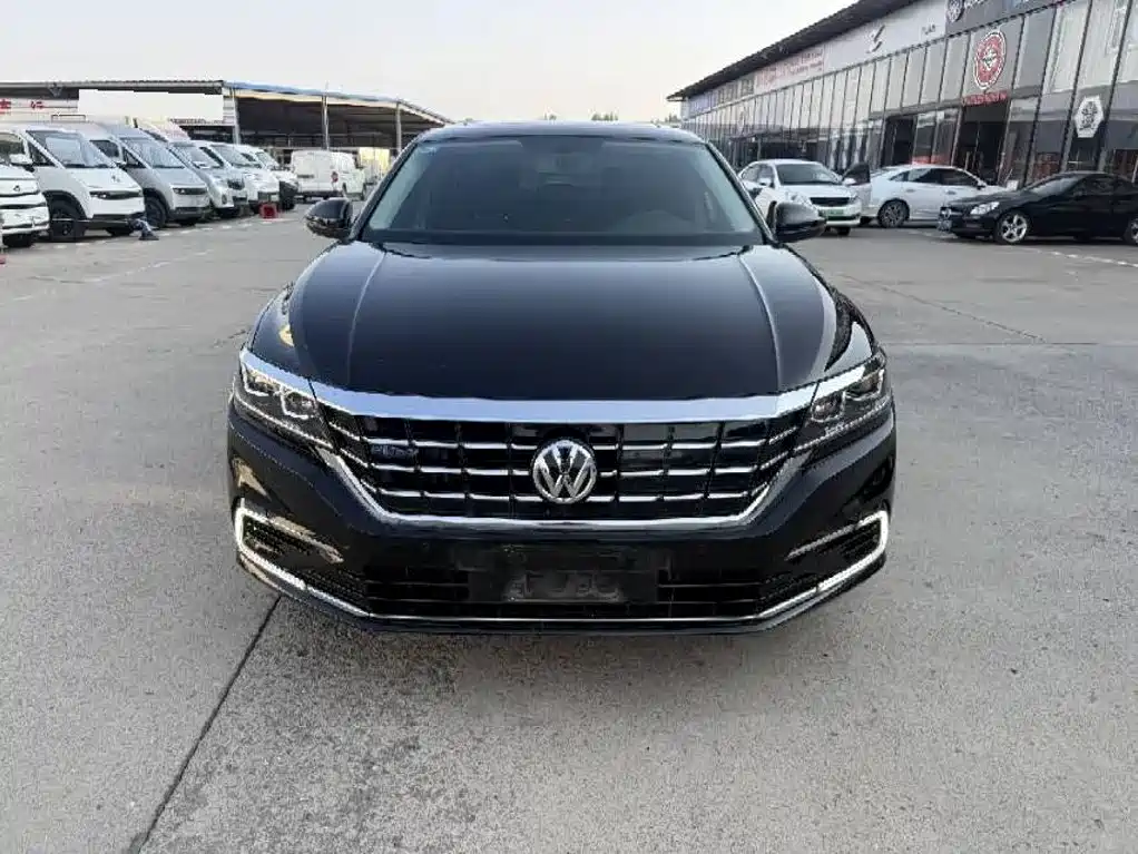 Volkswagen Passat PHEV — миниатюра 2