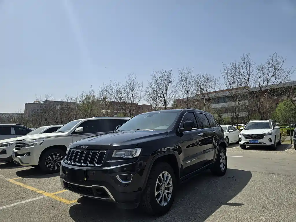 Jeep Grand Cherokee (Import) 2016
