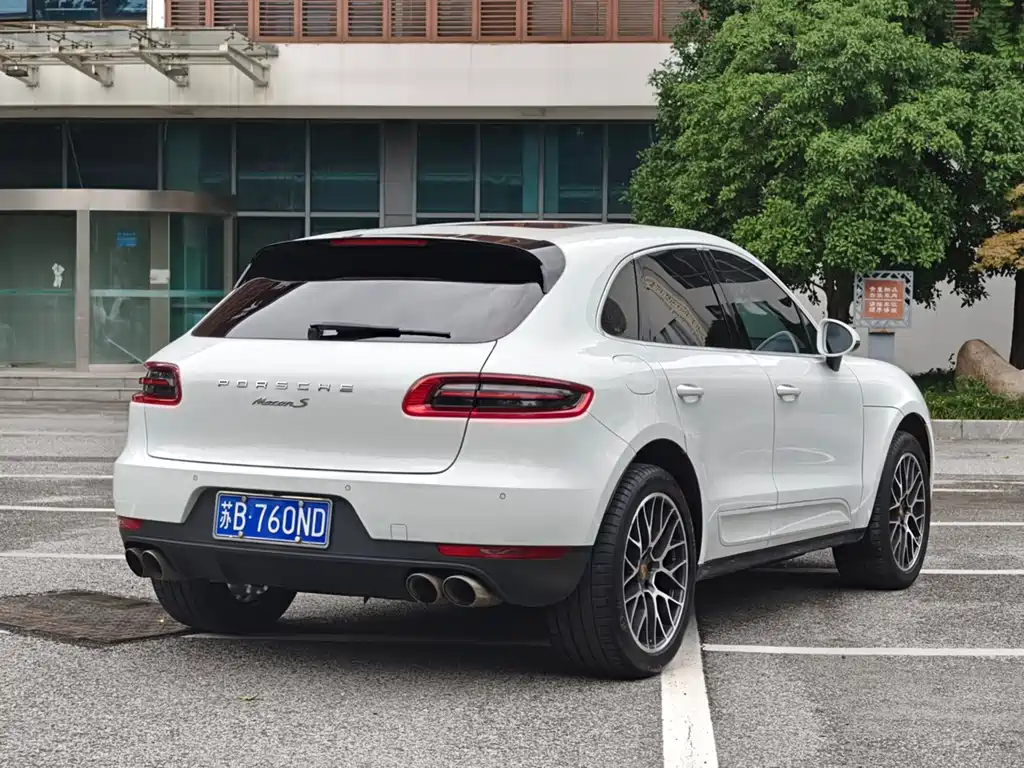 Porsche Macan — миниатюра 6