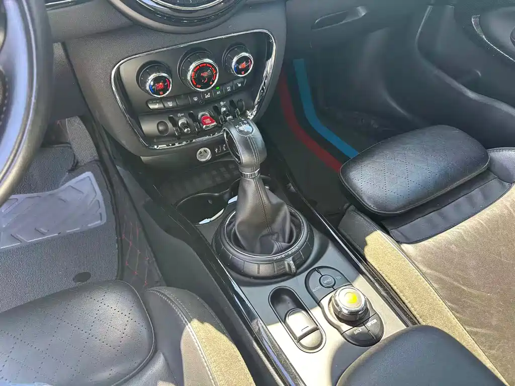 MINI Mini Clubman — миниатюра 8