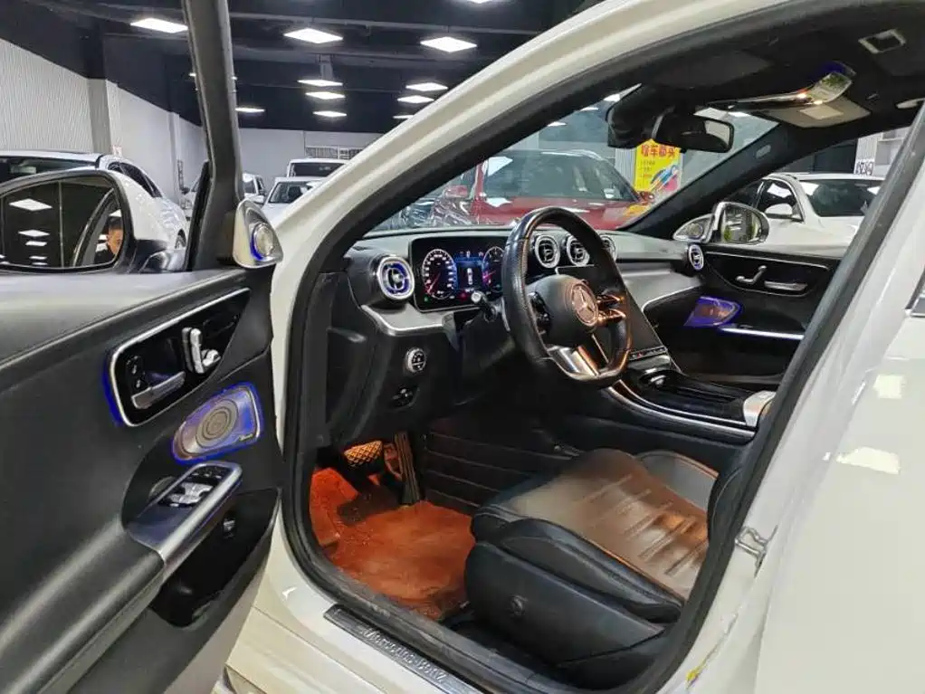 Mercedes-Benz C-Class — миниатюра 4