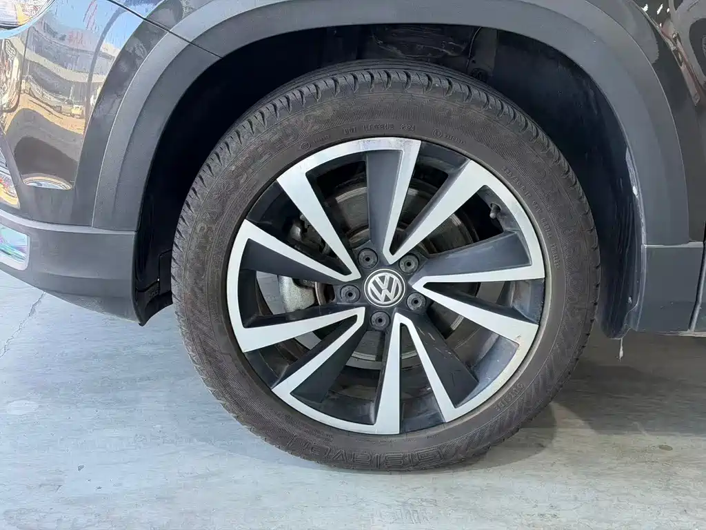 Volkswagen Tharu — миниатюра 4