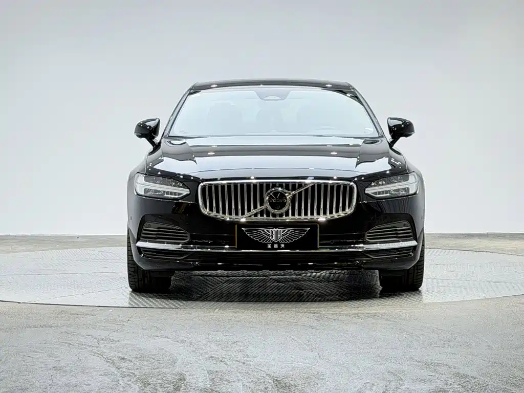 Volvo S90 PHEV — миниатюра 2