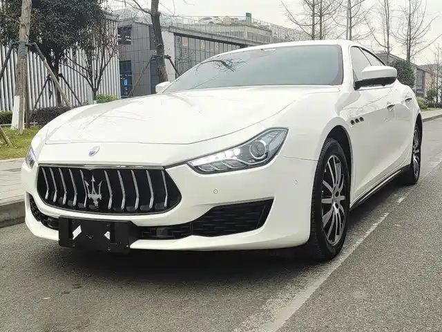 MASERATI GHIBLI