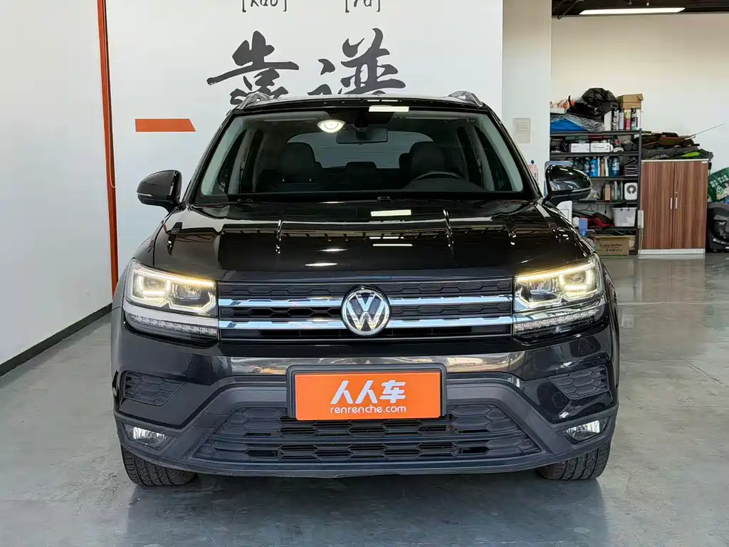 Volkswagen Tharu — миниатюра 2