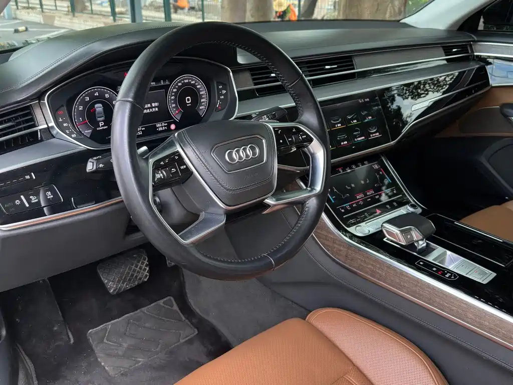 Audi A8 — миниатюра 9