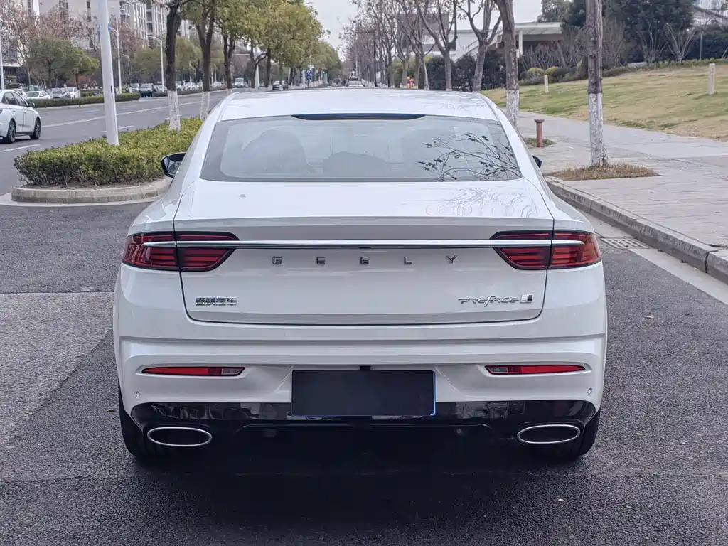 GEELY AUTOMOBILE XINGRUI