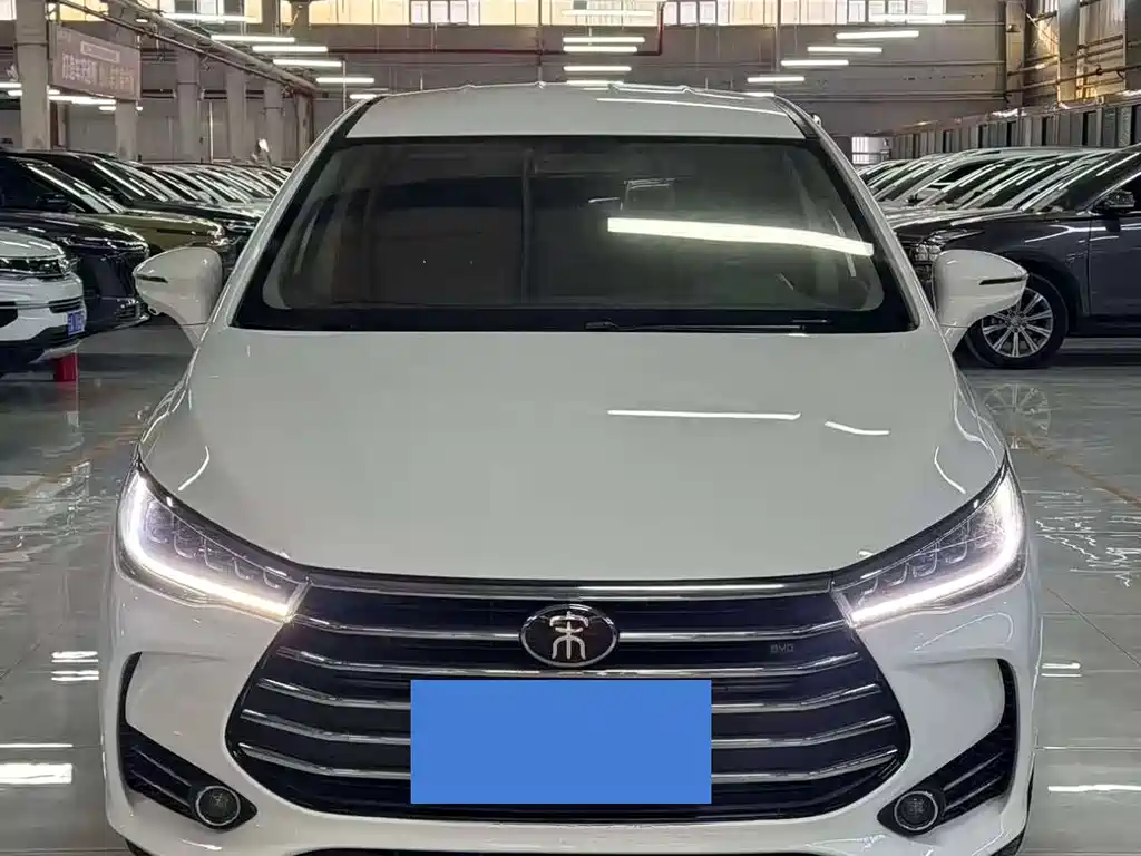 BYD SONG MAX