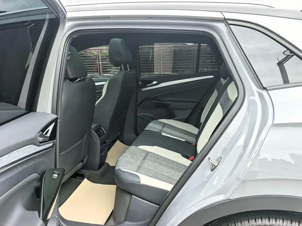 Volkswagen ID.4 Crozz — миниатюра 13