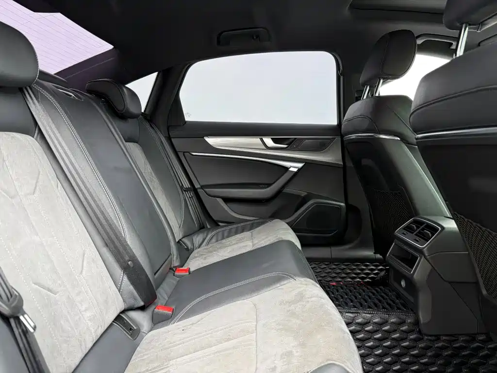 Audi A6L — миниатюра 13