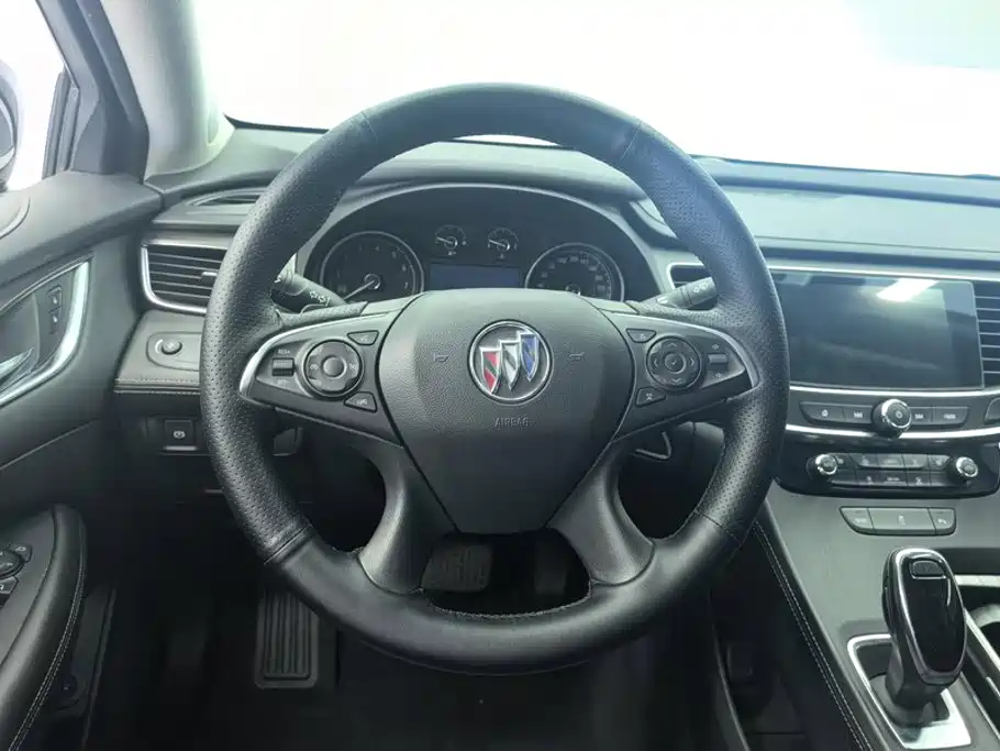 Buick LaCrosse — миниатюра 15