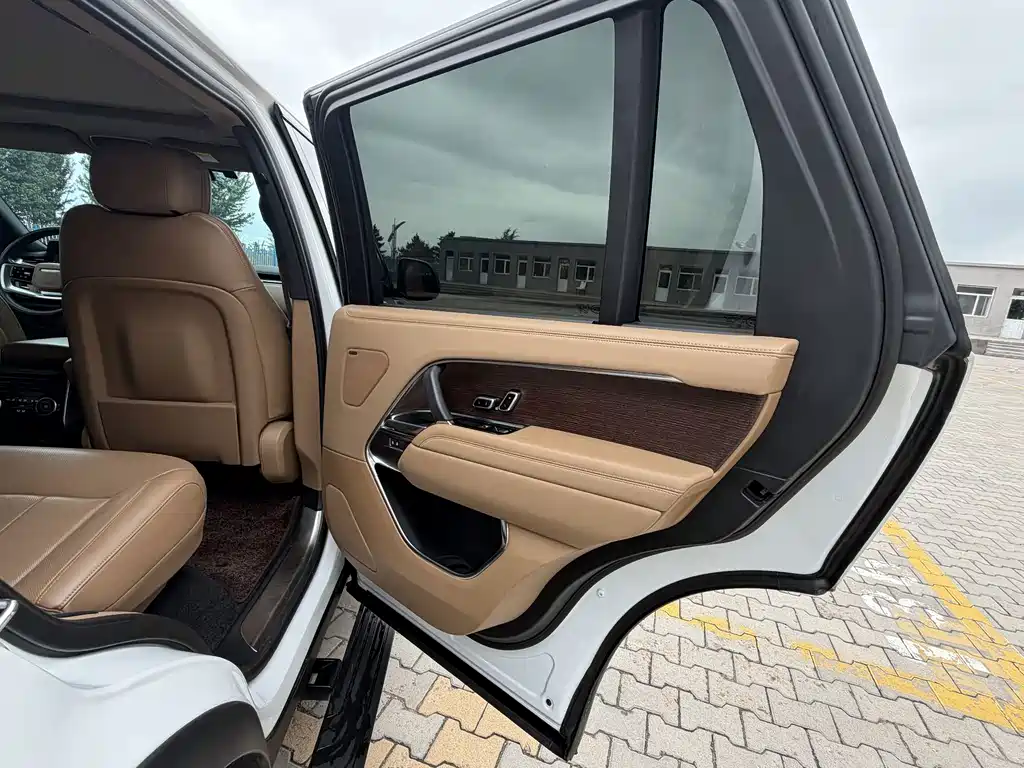 Land Rover Range Rover — миниатюра 11
