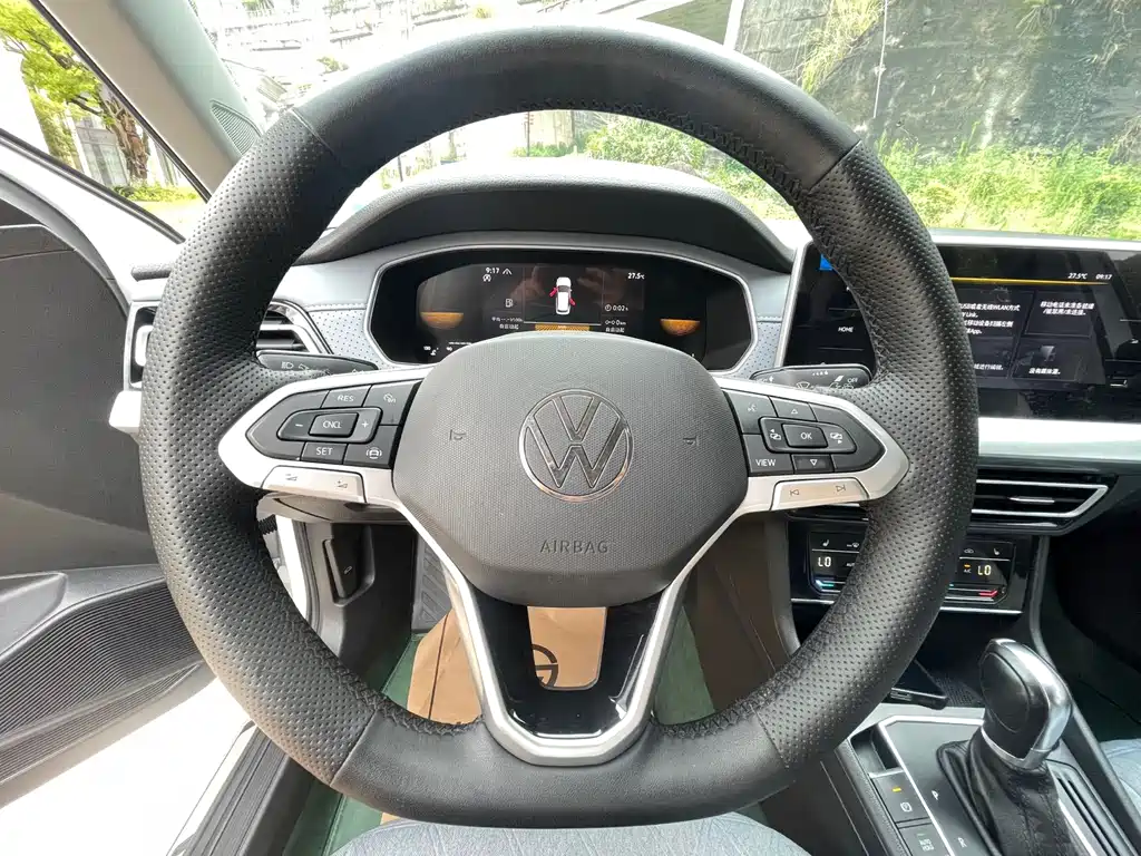 Volkswagen Lavida — миниатюра 11