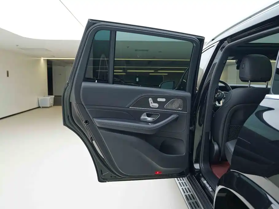 Mercedes-Benz GLS — миниатюра 15