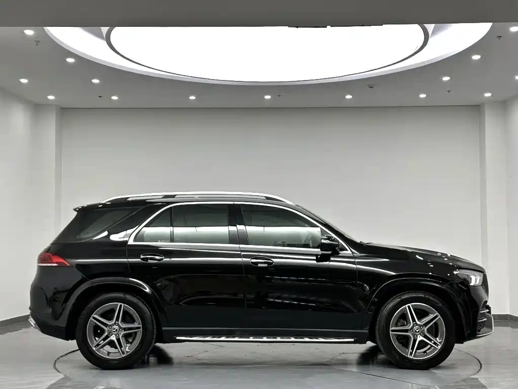 Mercedes-Benz GLE (Import) — миниатюра 5