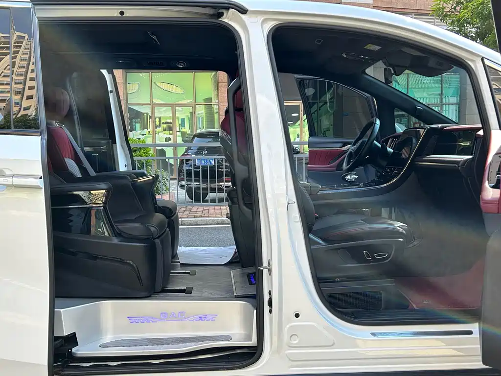 GAC Motor Trumpchi M8 — миниатюра 13