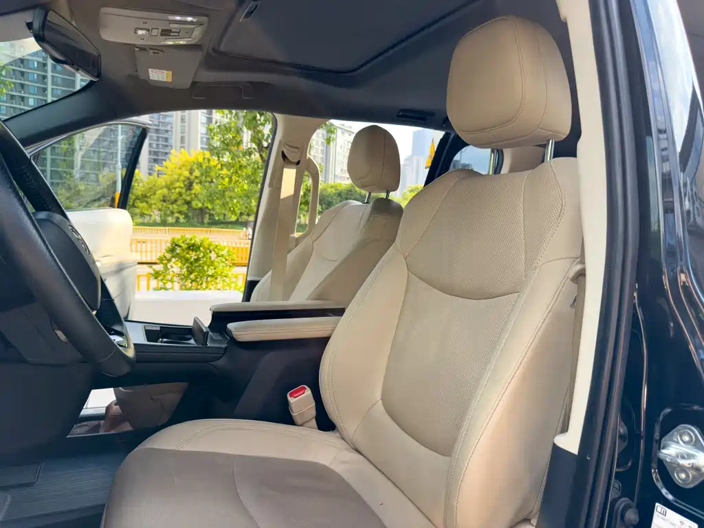 Toyota Sienna — миниатюра 12