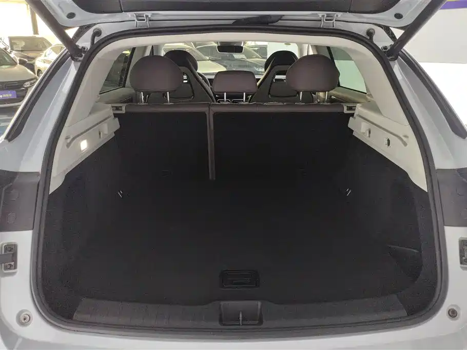 ZERO-RUNNING CAR ZERO RUN C11