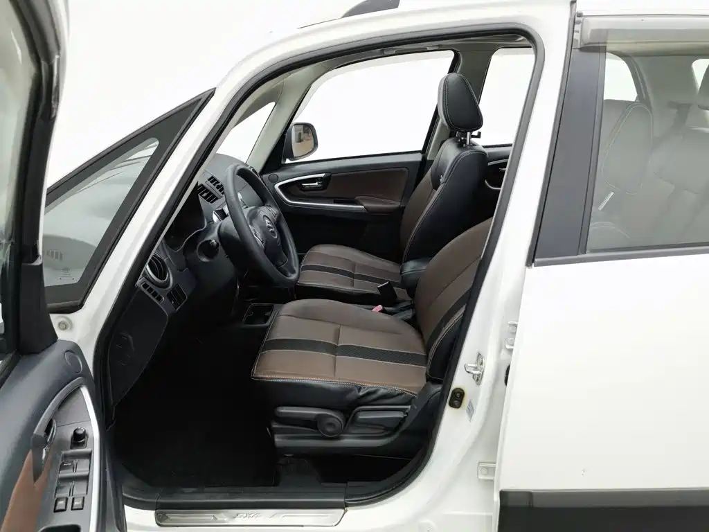 Suzuki SX4 — миниатюра 10